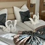 Hotel Sonne 3*