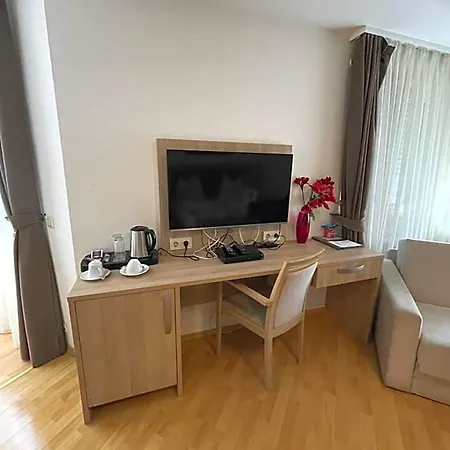 Sonne Szálloda Weingarten