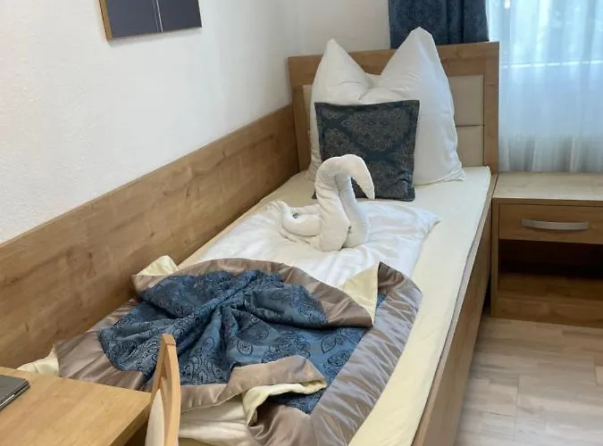 Otel Sonne Weingarten (Wuerttemberg)