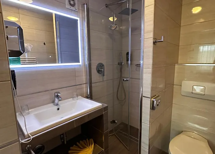 Sonne 3* ויינגרטן