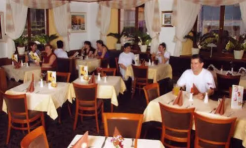 Sonne Otel Weingarten (Wuerttemberg)